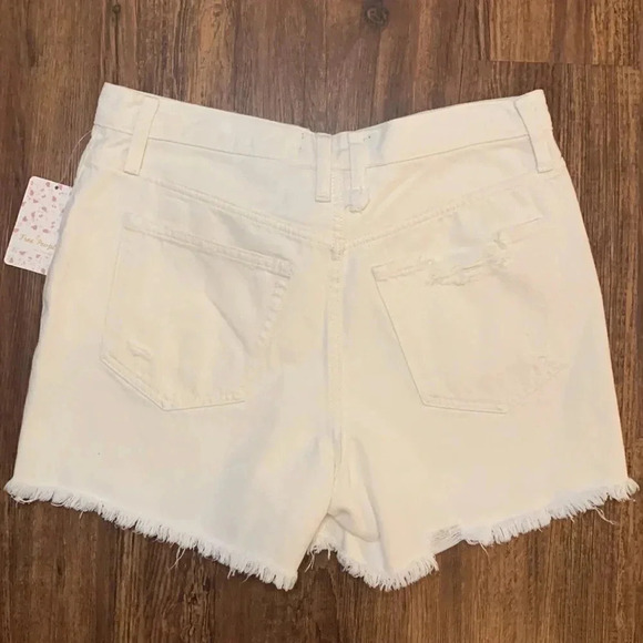NWT Free People We The Free Denim Button Fly Cutoff Shorts Bright White - Picture 3 of 15